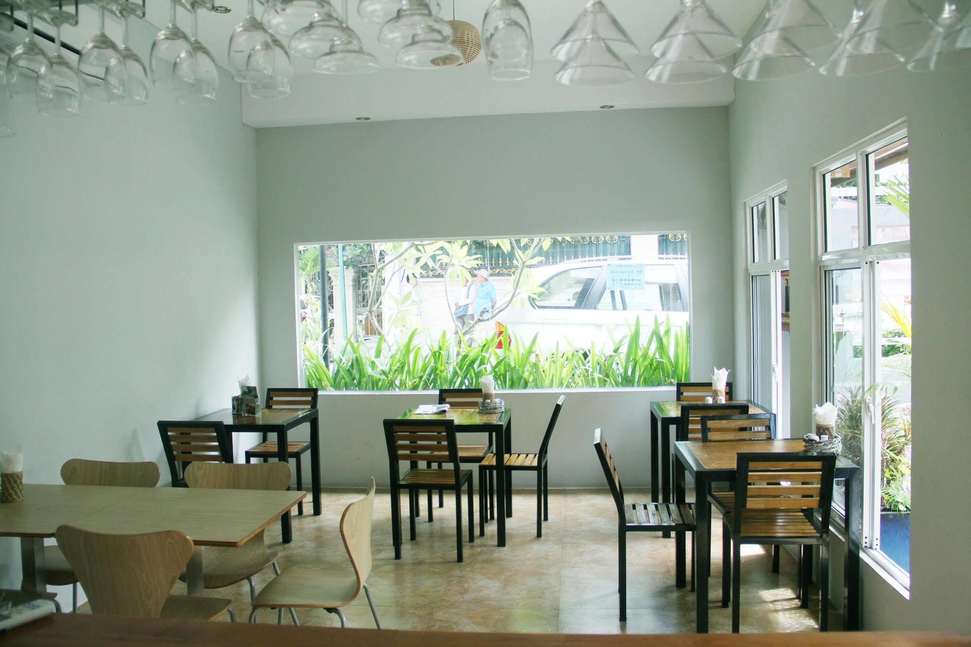 Cozy Boutique Hotel Phnom Penh Dış mekan fotoğraf